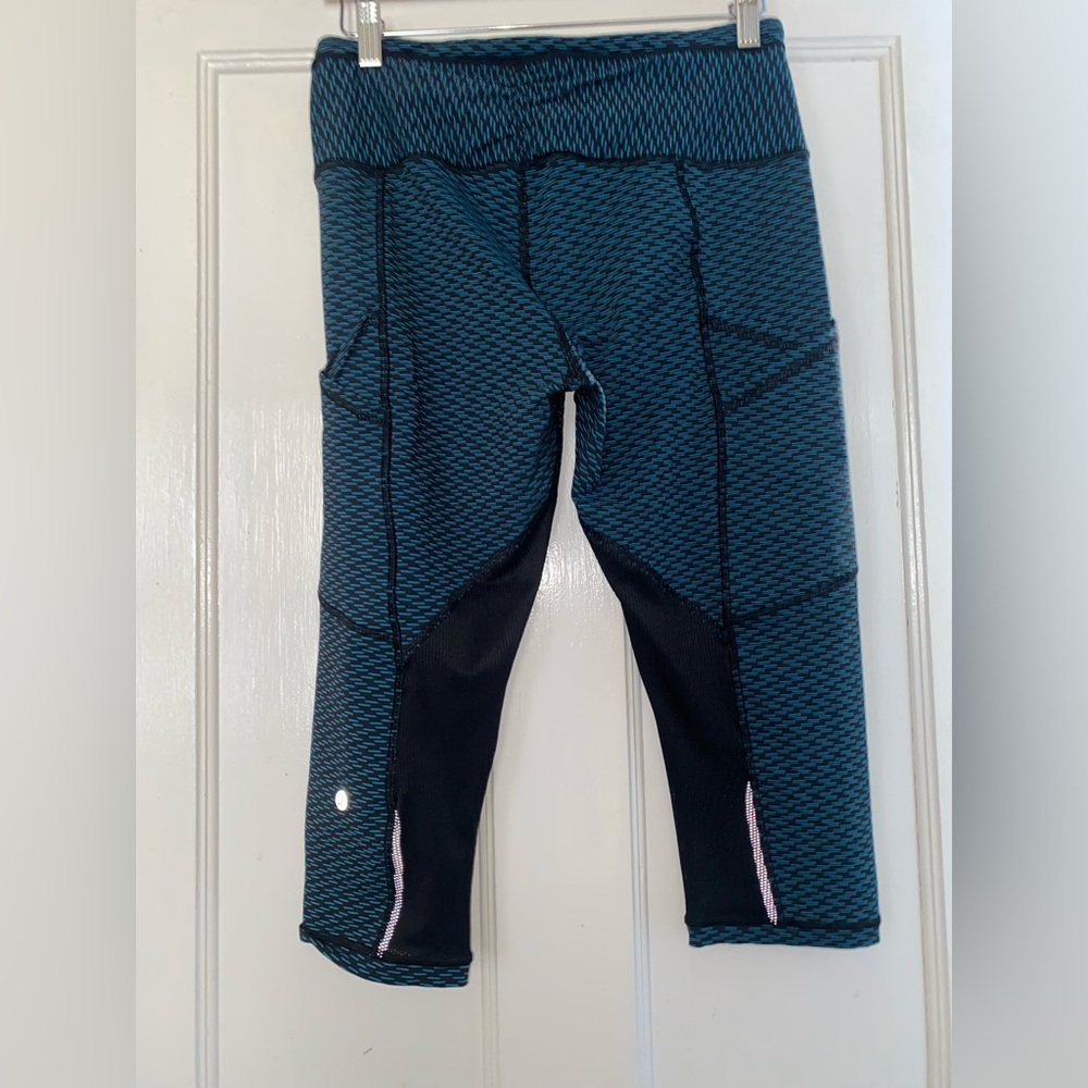 Blue Patterned Leggings - Picture 2 of 7